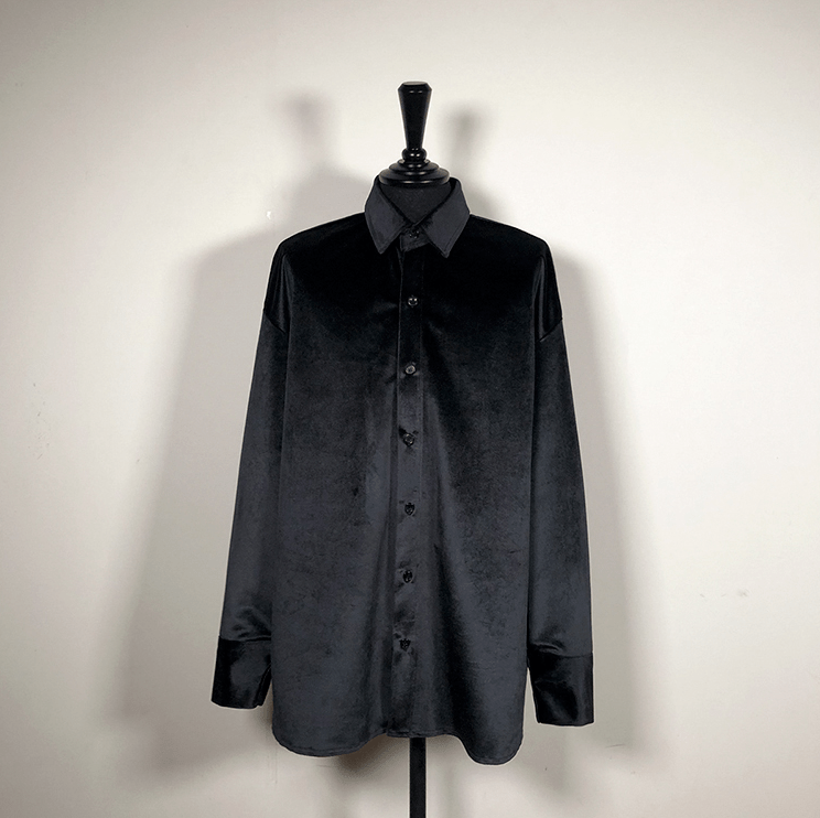 Velvet Collared Button-Up Shirt