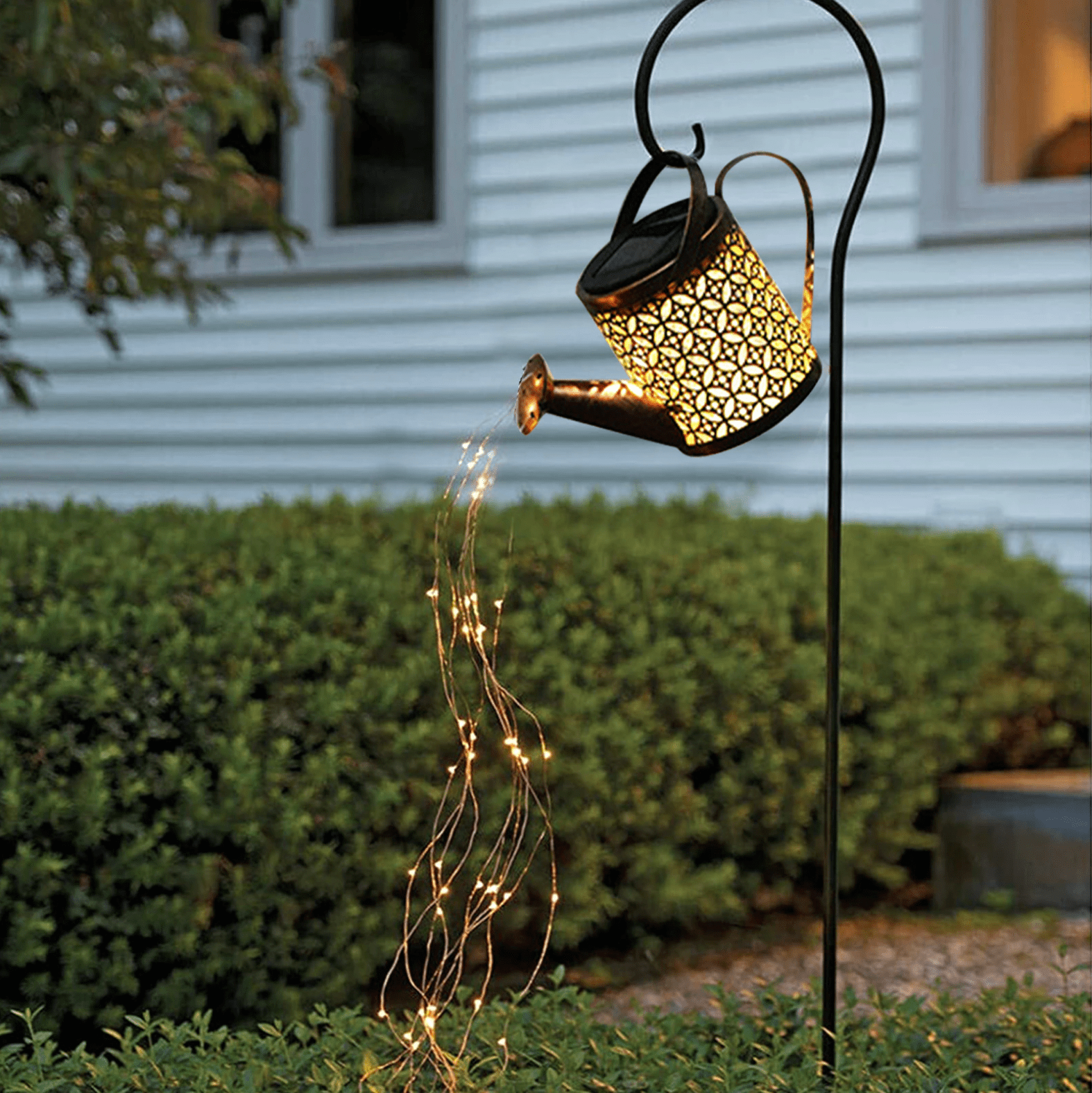 SOLAR POWERED LED WATERING CAN